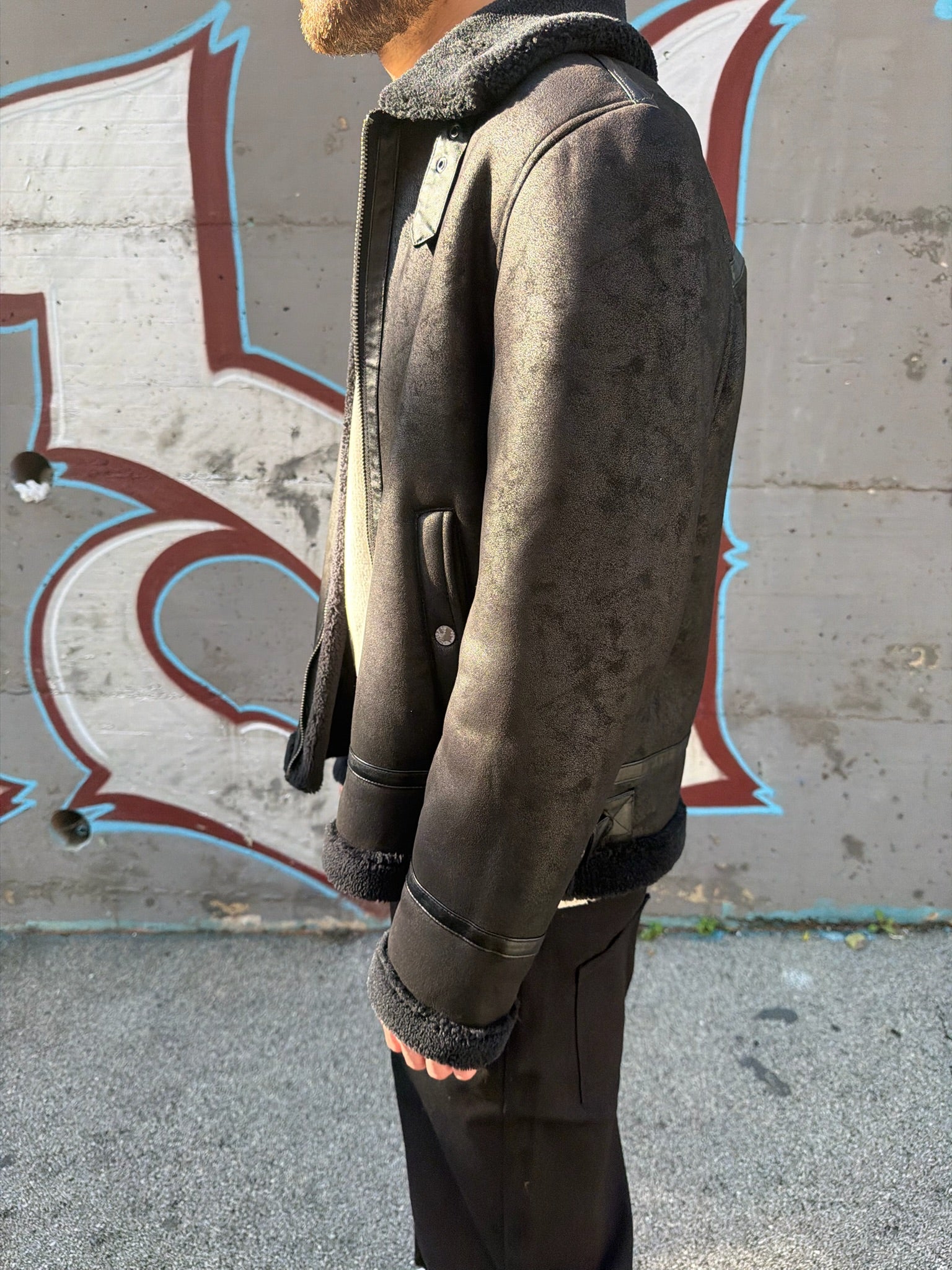 MONTONE IN FINTA PELLE