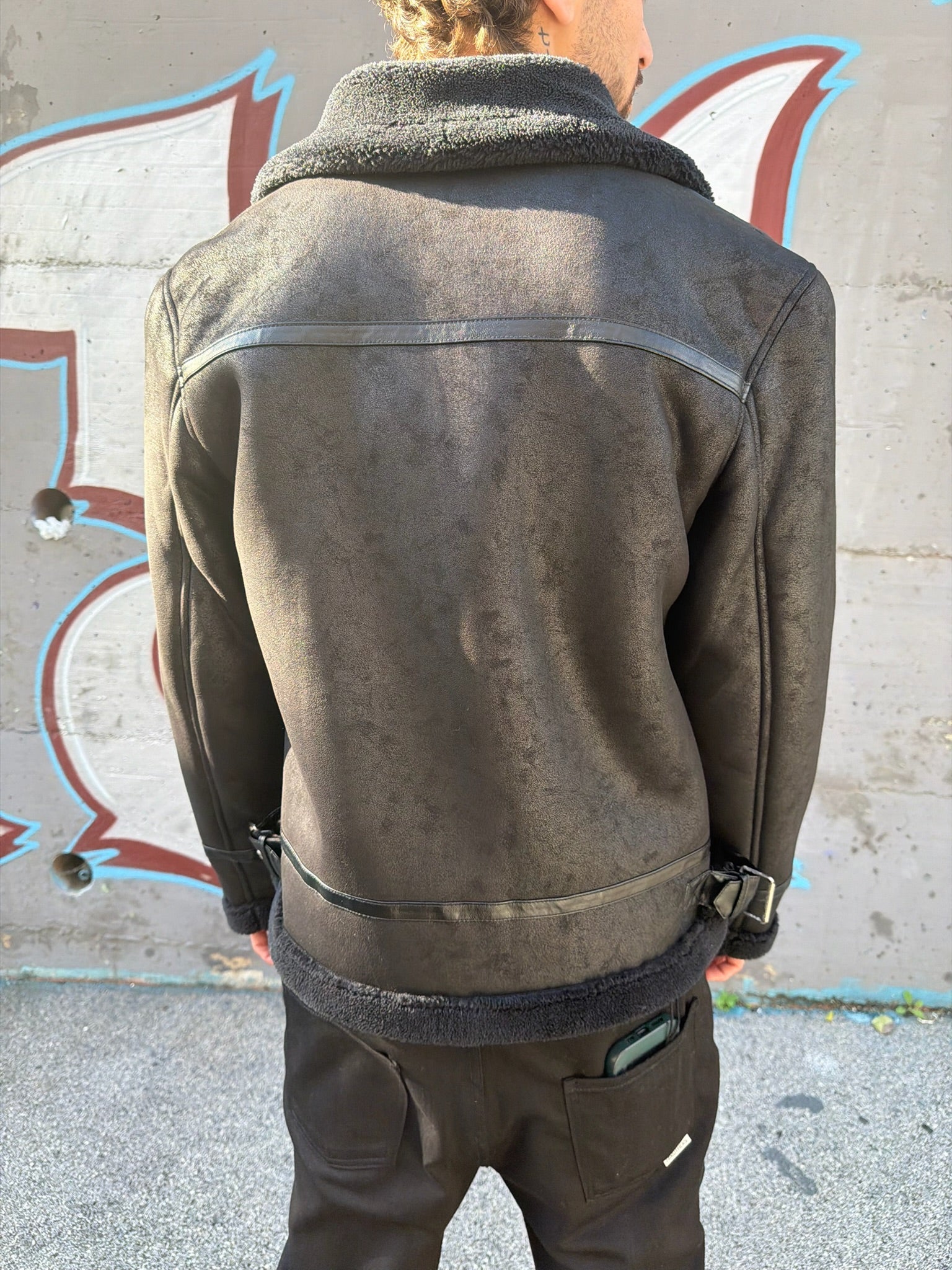 MONTONE IN FINTA PELLE