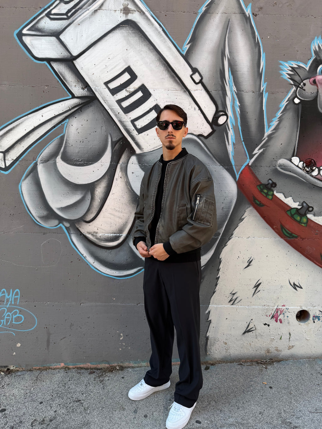 BOMBER IN FINTA PELLE CROP FIT