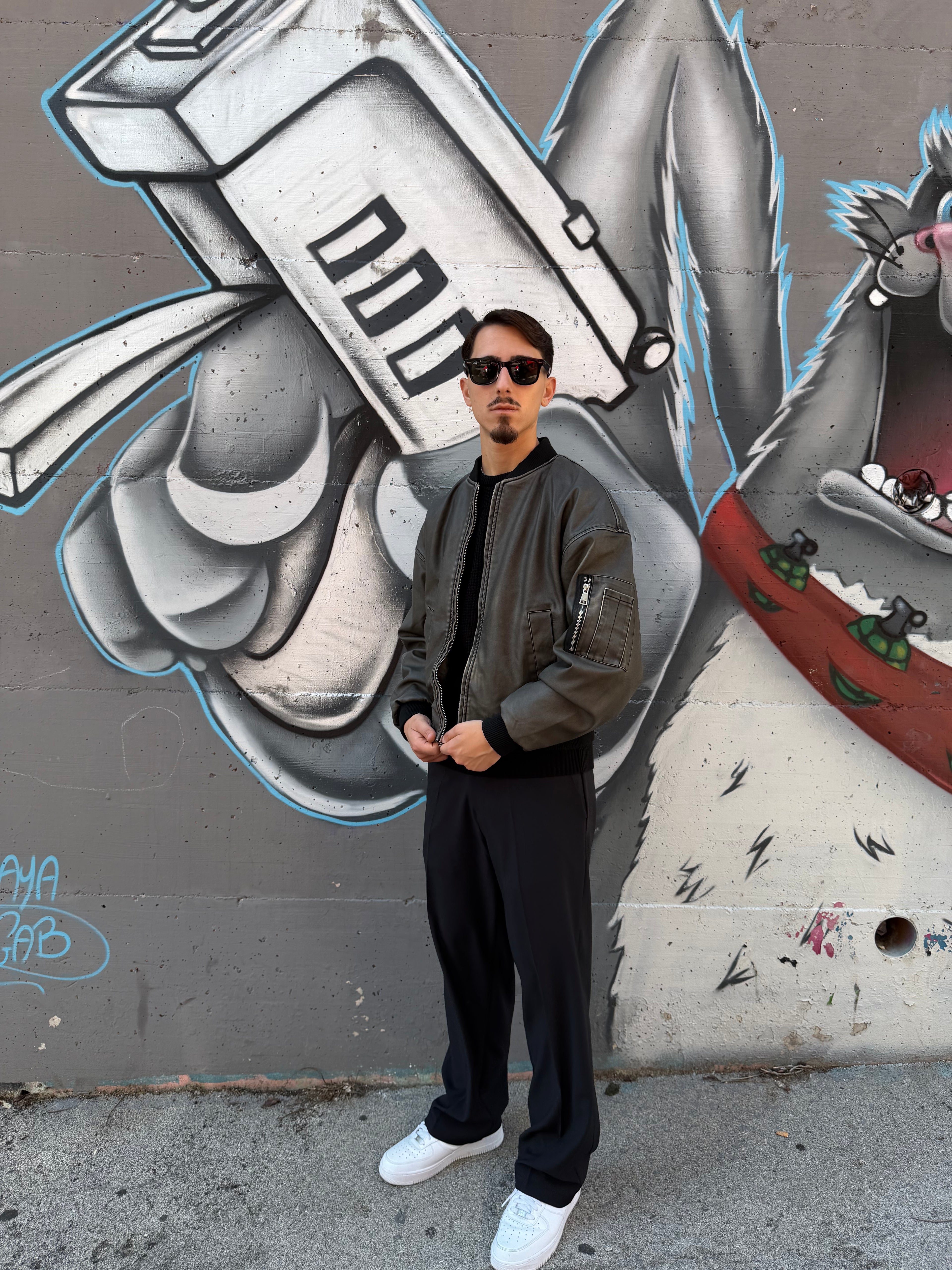 BOMBER IN FINTA PELLE CROP FIT