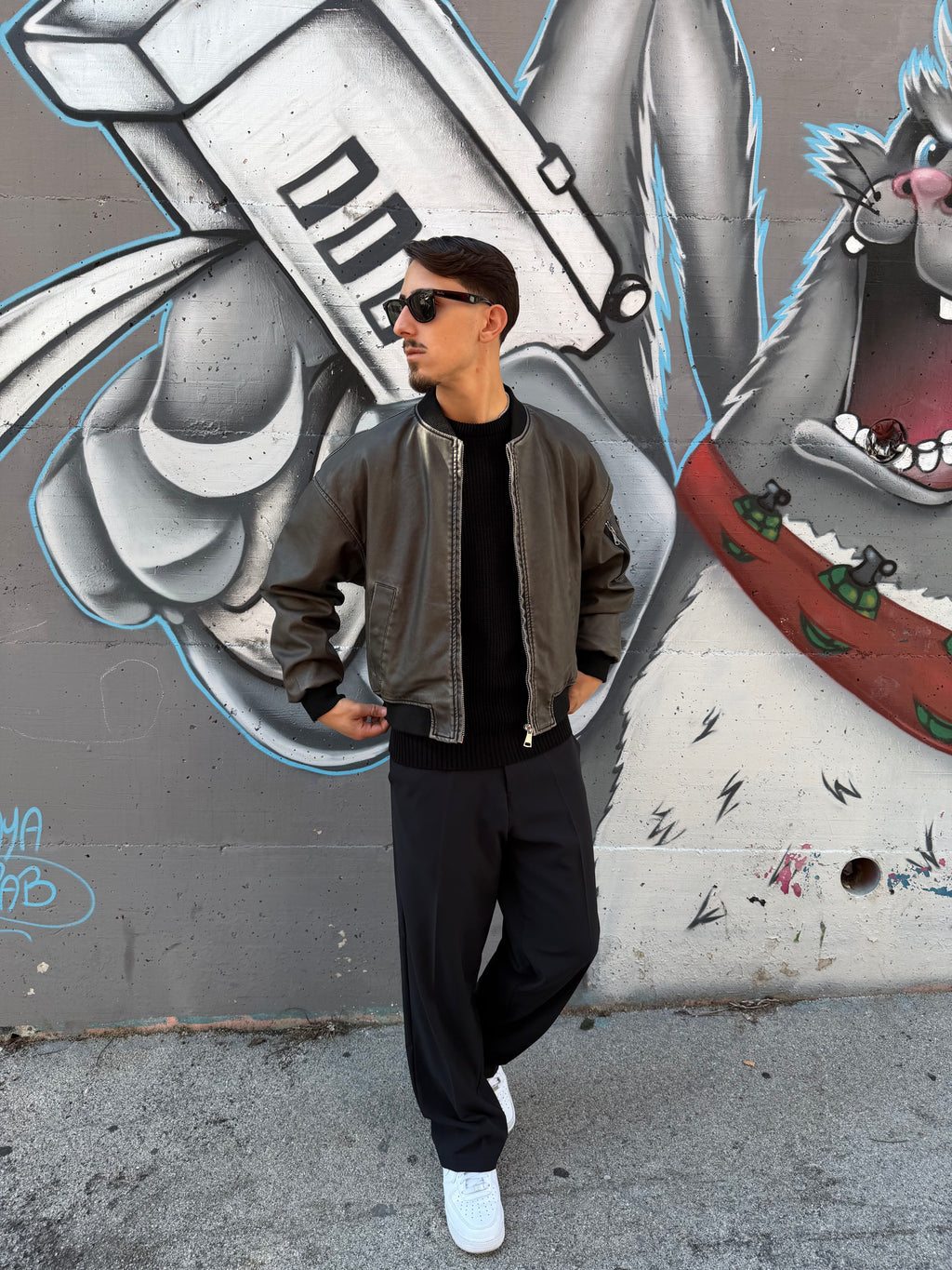 BOMBER IN FINTA PELLE CROP FIT