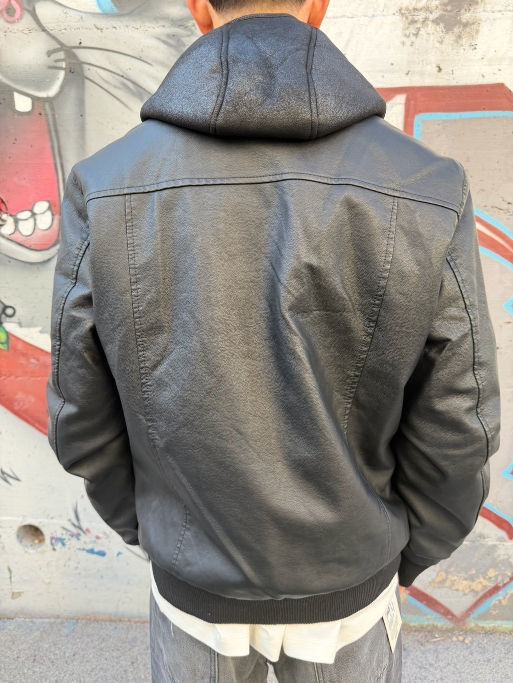 GIUBBOTTO IN PELLE CON CAPPUCCIO